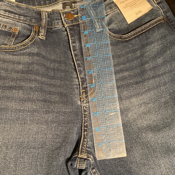 Jeans - Picture 7 of 11